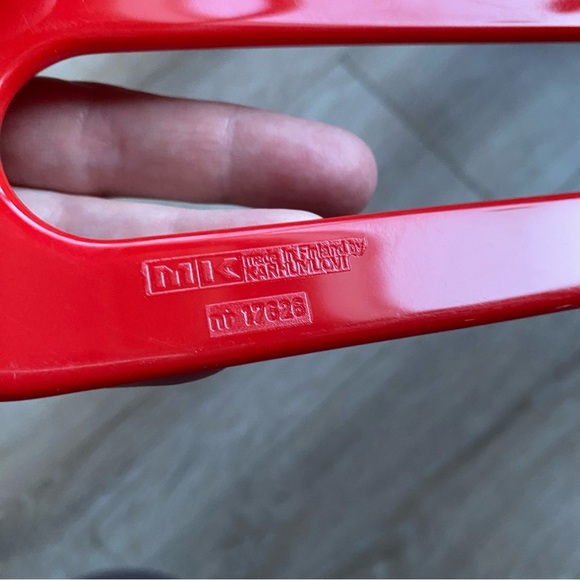 Vintage Hangers stamped MK made in Finland by Karhumuovi Space age set of 8 - Picture 6 of 10